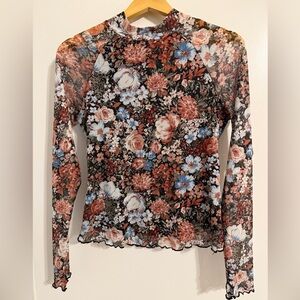 Floral Print Mesh Sleeve Top